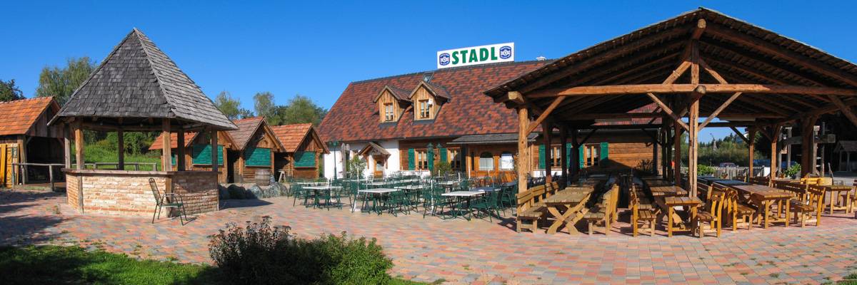 weinstadl_weiss.jpg weinstadl_weiss.jpg